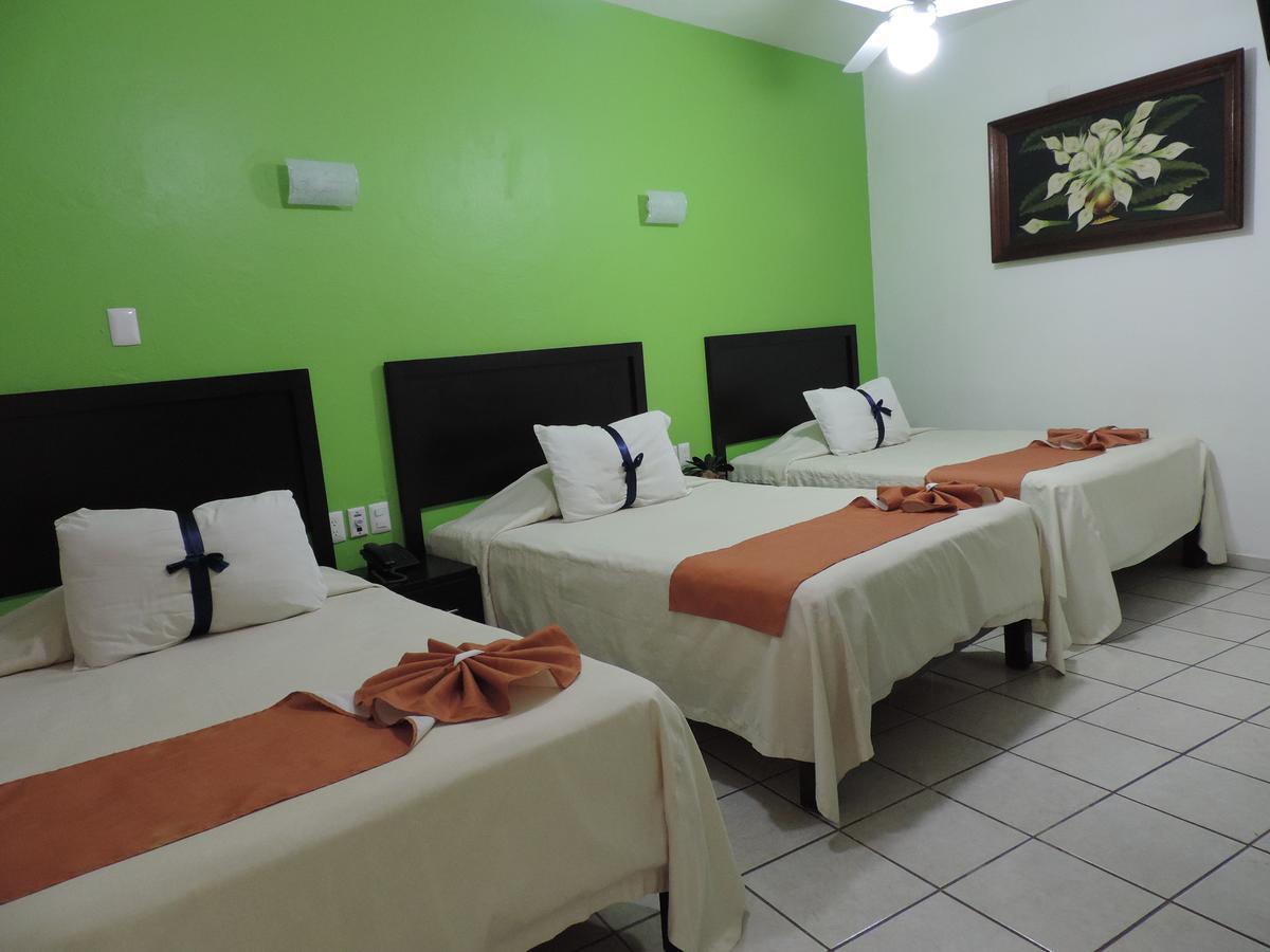Hotel Hospedajes Del Rey Colima Exterior foto